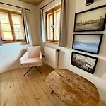 Daire Moarhaus - *